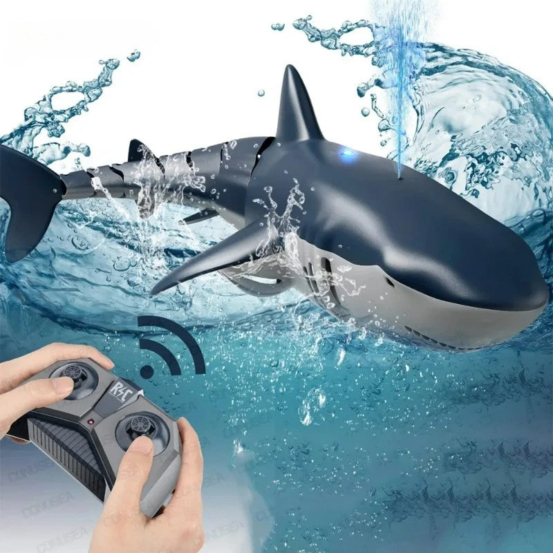AquaGlide RC Spray Shark